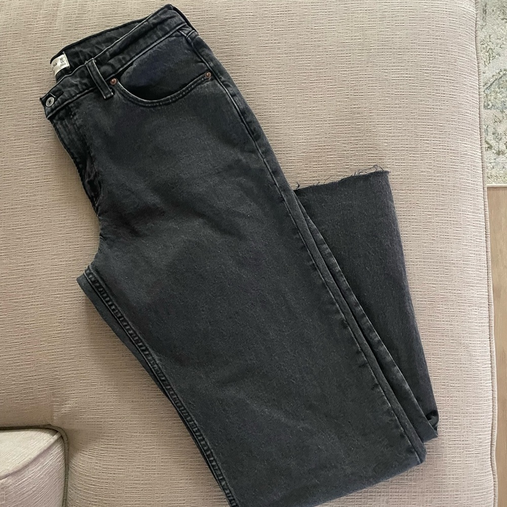 Abercrombie & Fitch The Baggy Low Rise Jean